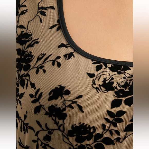 BloomChic Plus Size XL Silhouette Floral Print Flocking Square Neck Tank Top - Picture 4 of 6